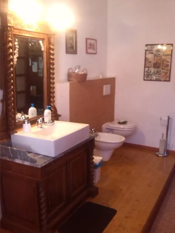 B&B Ai Tre Leoni Lake Como Italy