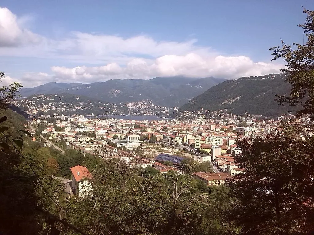B&B Ai Tre Leoni Lake Como Bed & Breakfast
