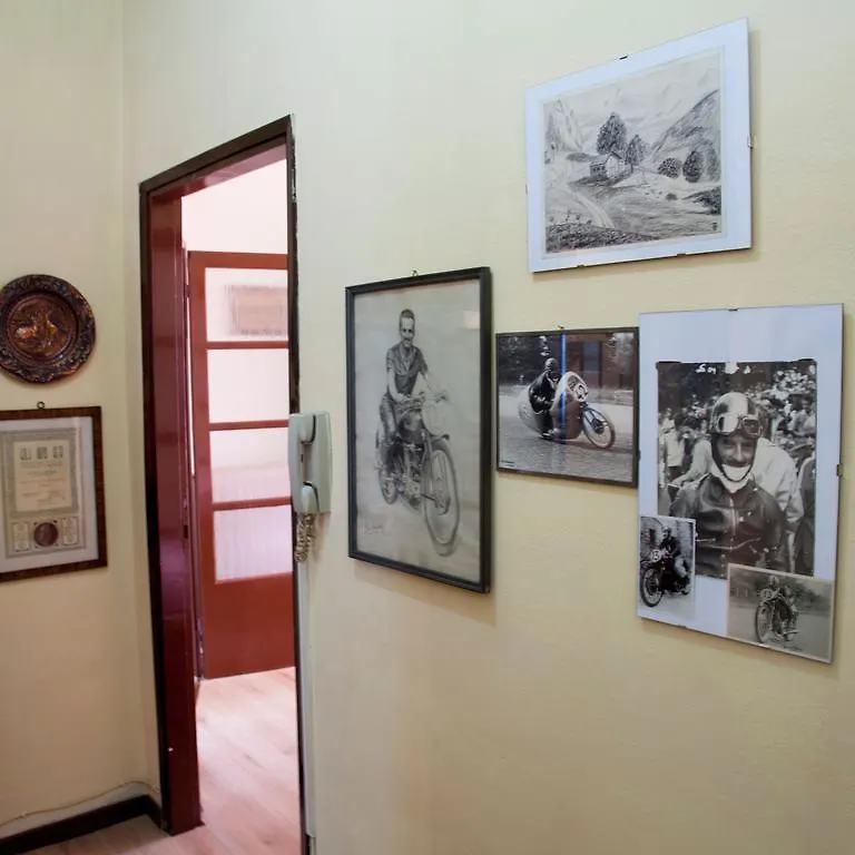 B&B Ai Tre Leoni Lake Como 0*,  Italy